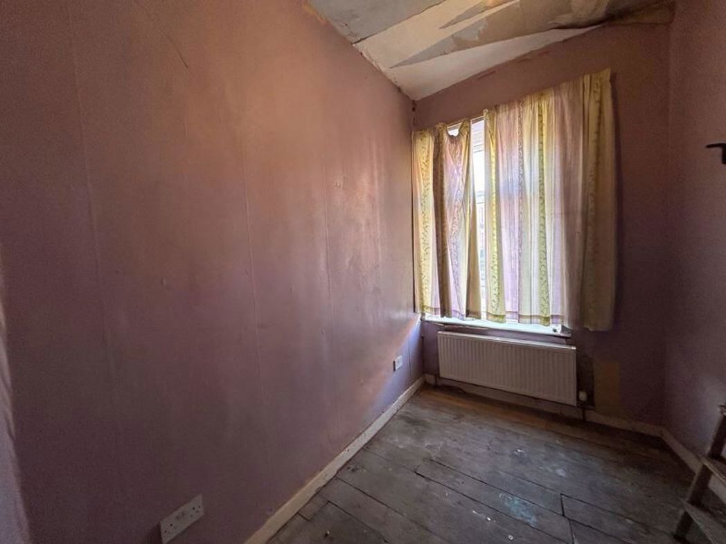Property image 5 of 11
