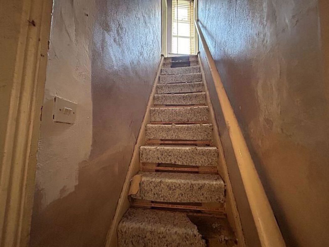 Property image 4 of 11