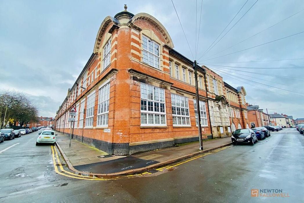 Property image 1 of 20