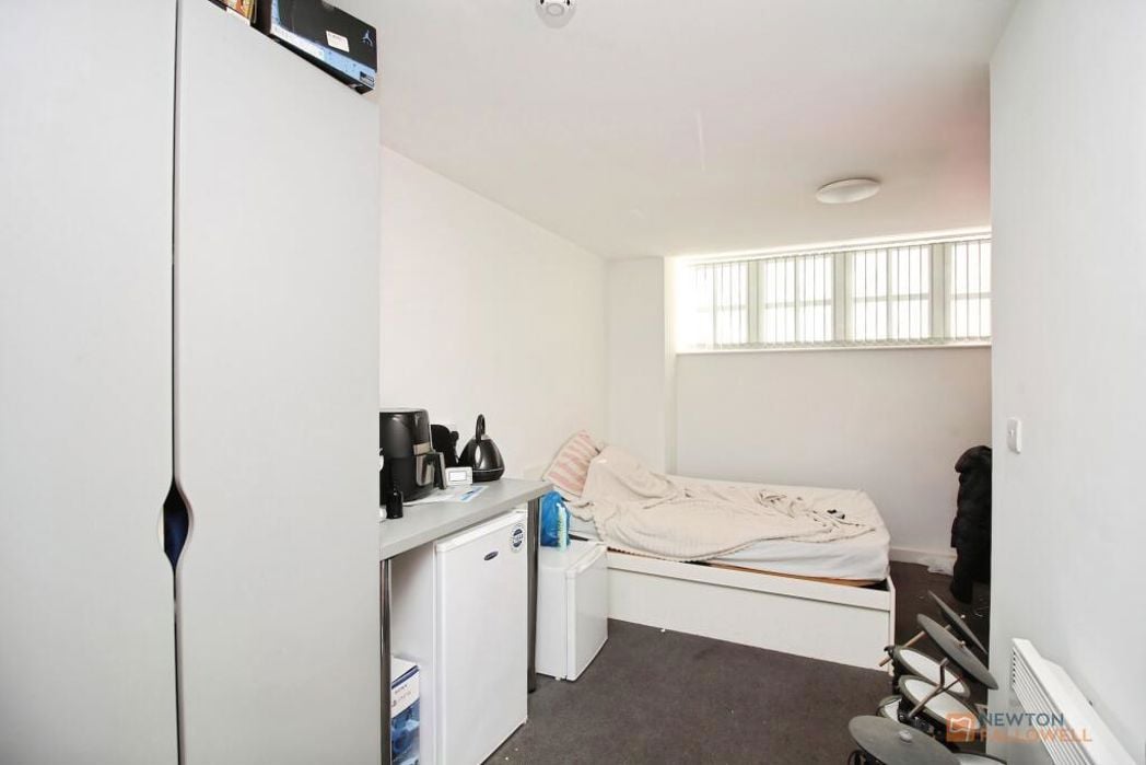 Property image 11 of 20