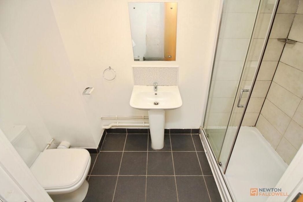 Property image 12 of 20