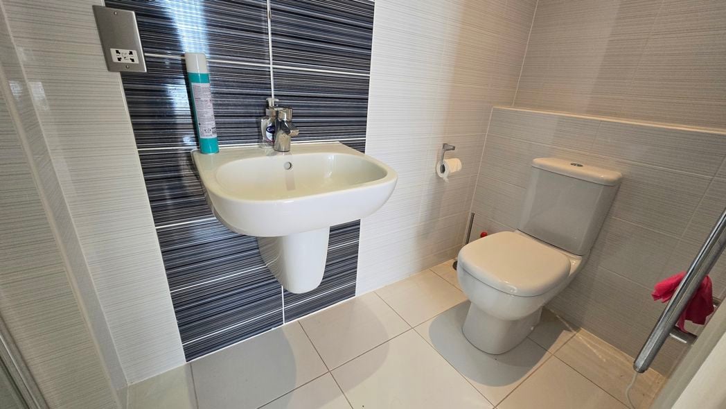 Property image 22 of 35