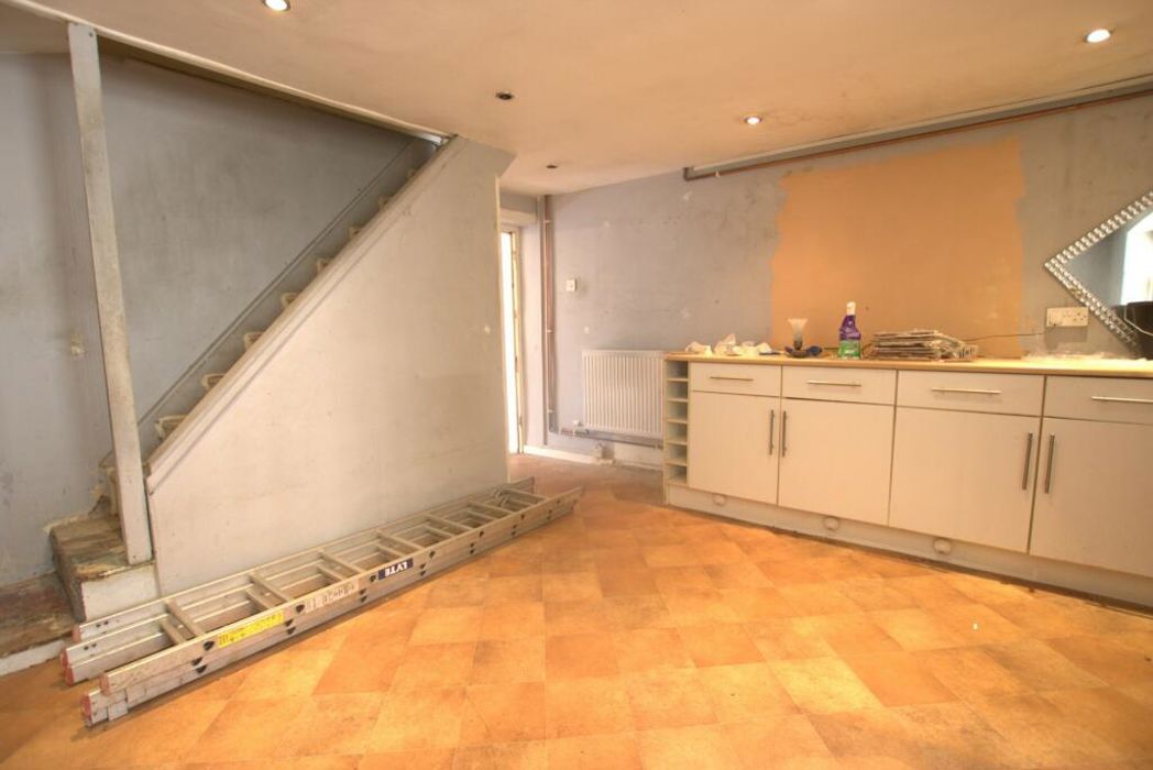 Property image 3 of 9
