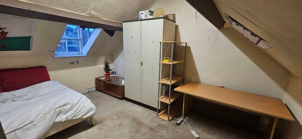 Property image 8 of 25