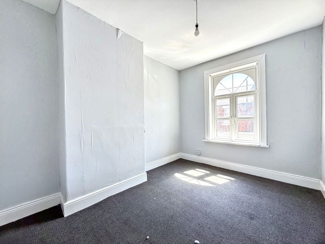 Property image 8 of 11