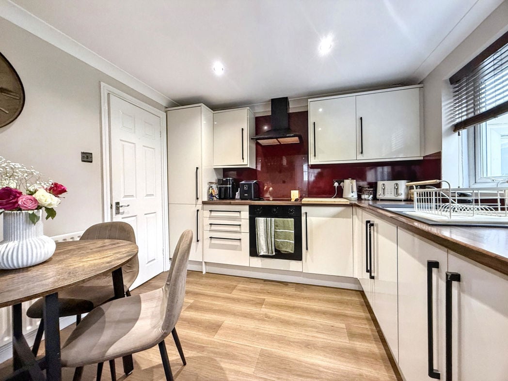 Property image 13 of 29