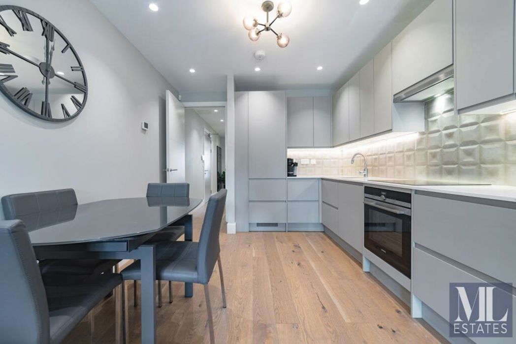 Property image 2 of 13