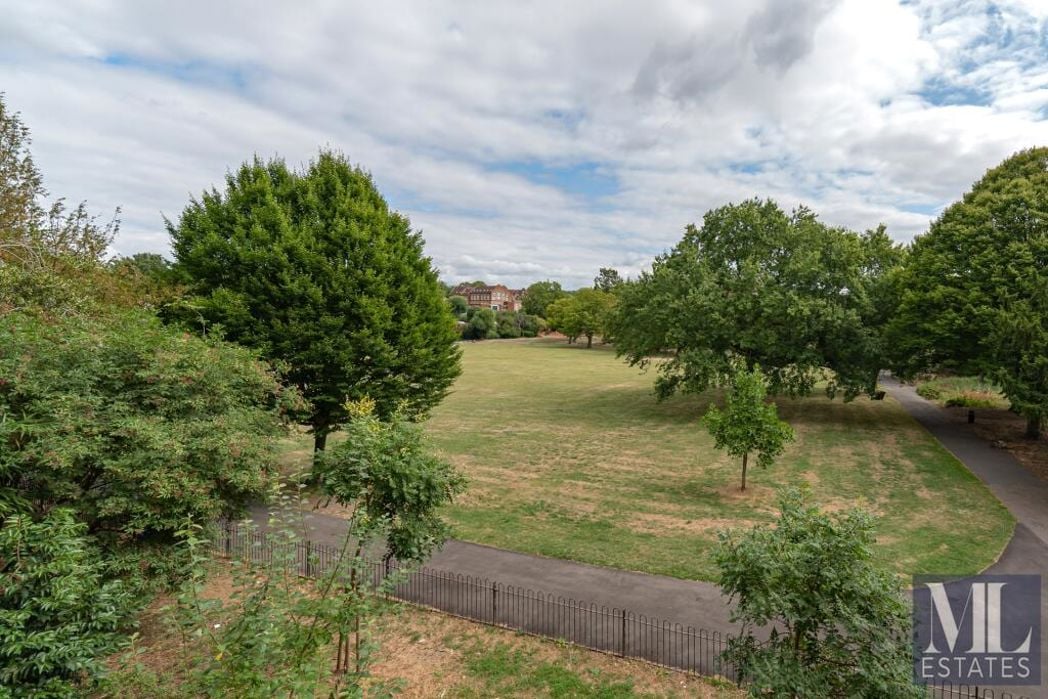 Property image 4 of 13