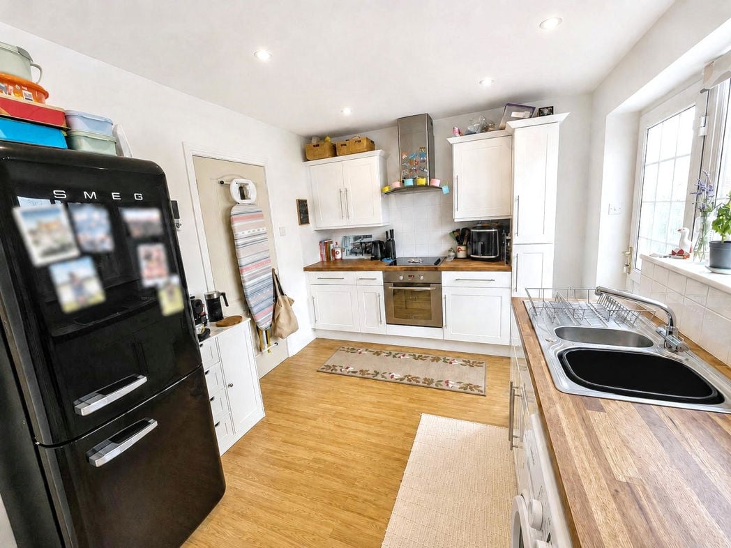 Property image 5 of 14