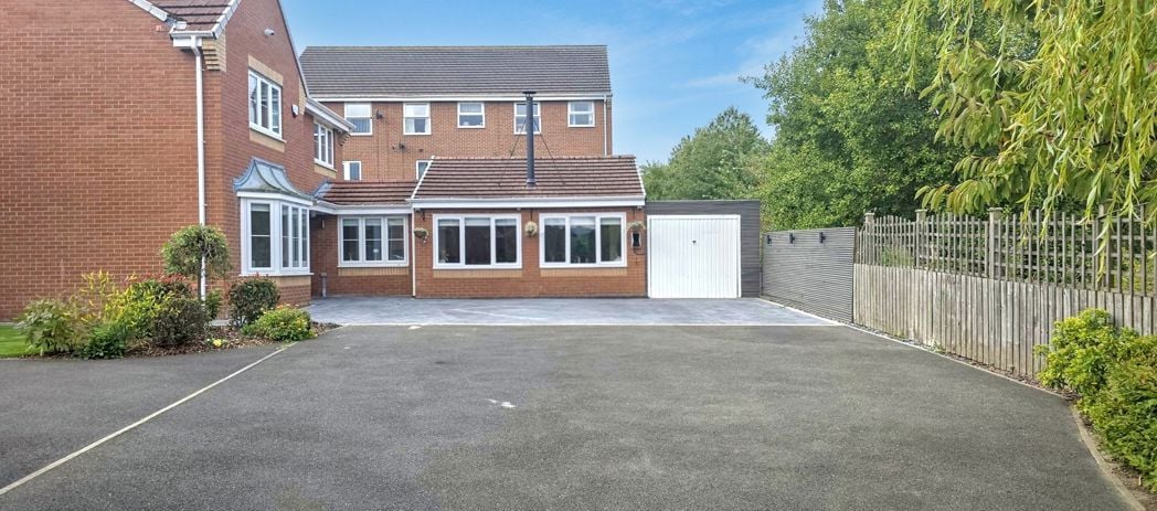 Property image 26 of 32