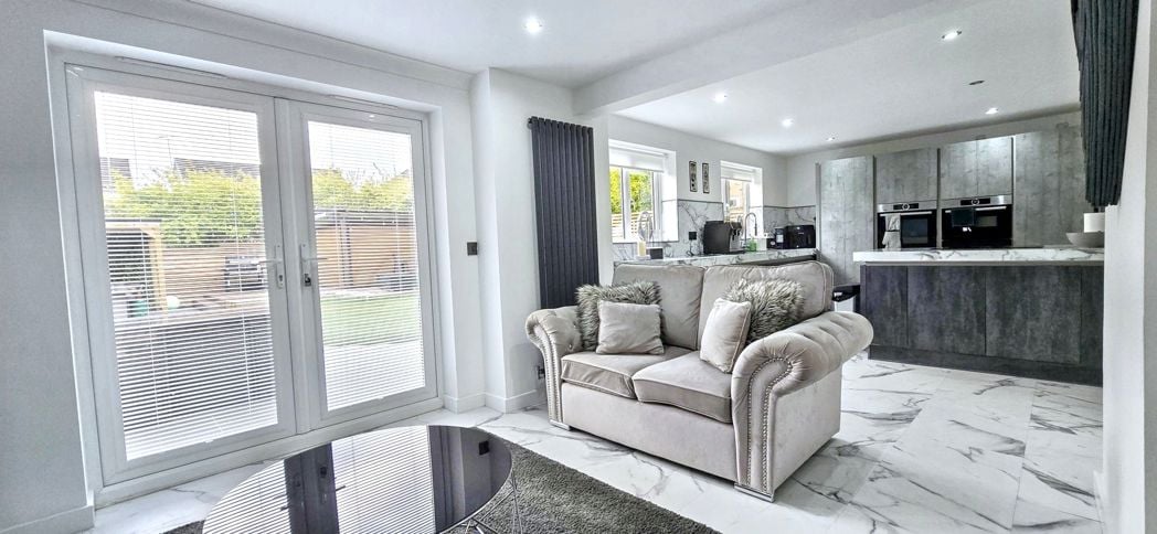 Property image 10 of 32
