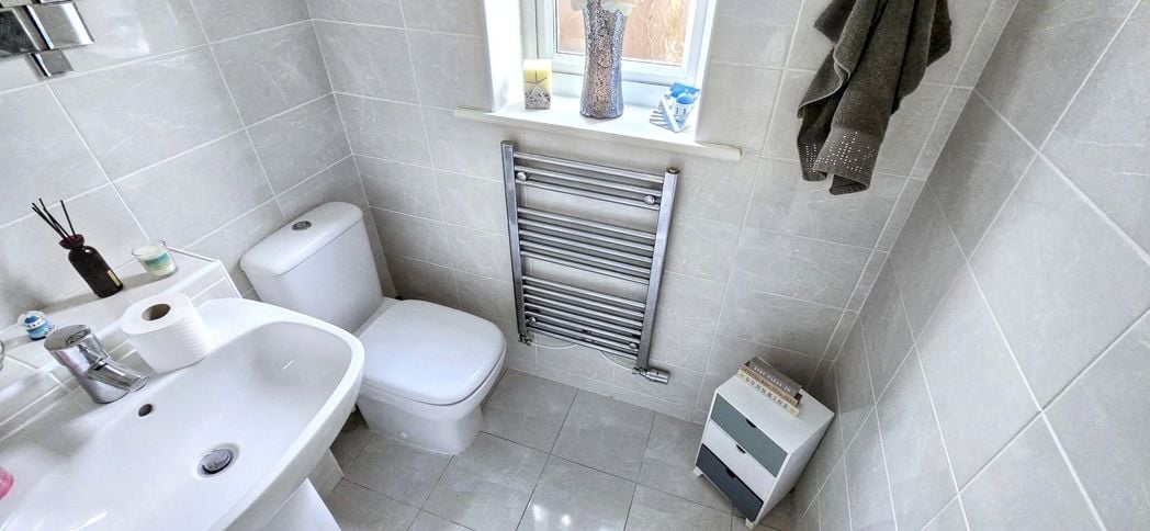 Property image 15 of 32