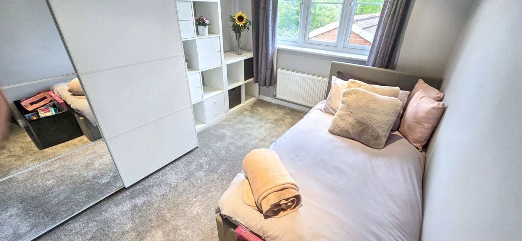 Property image 21 of 32