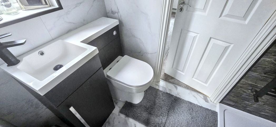 Property image 23 of 32