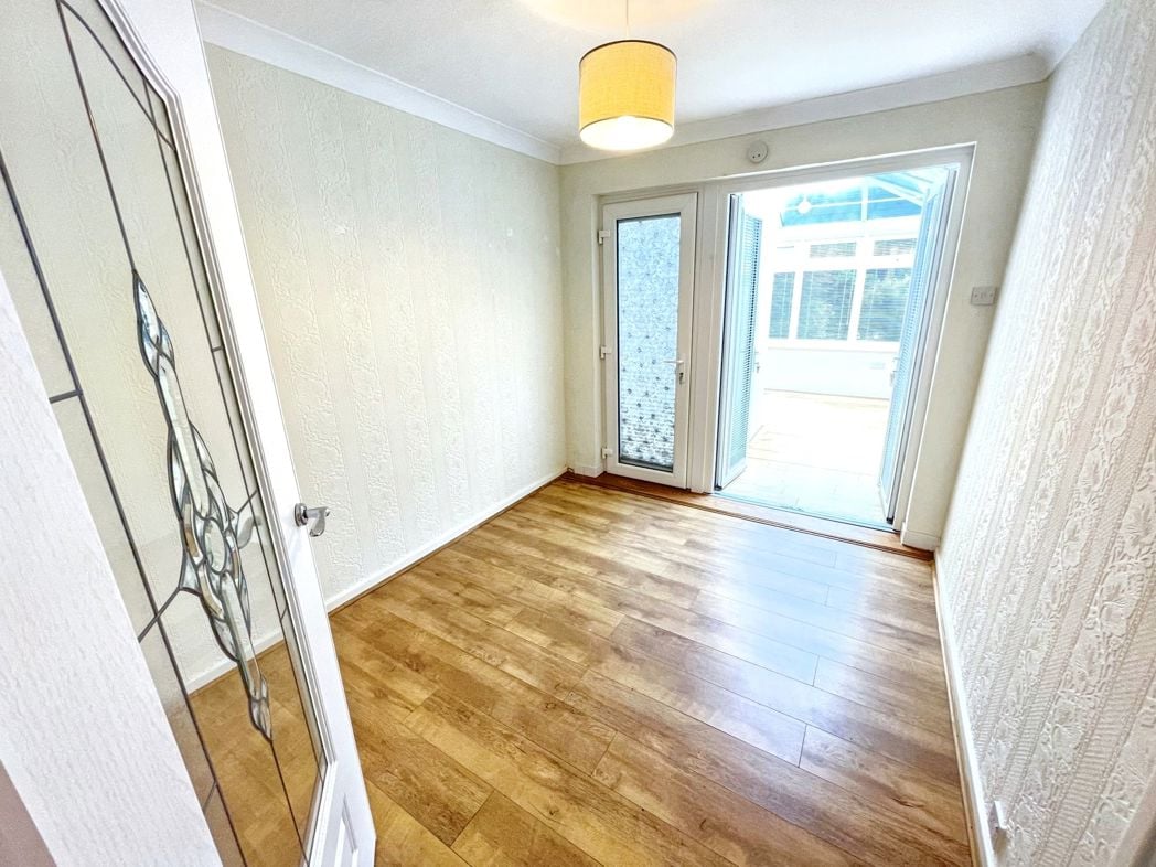 Property image 4 of 16