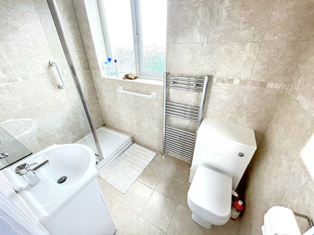 Property image 12 of 16