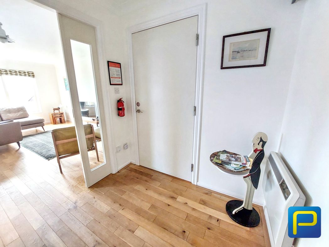 Property image 7 of 25