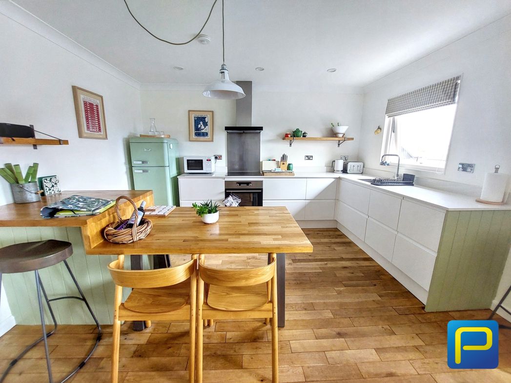Property image 5 of 25