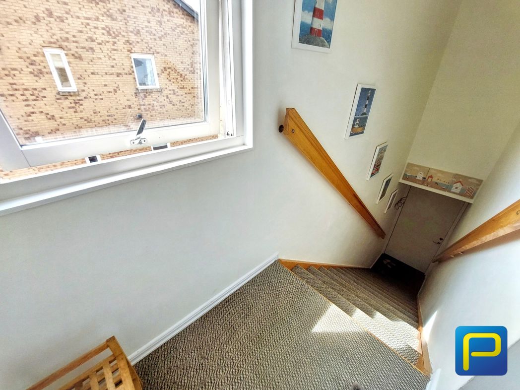 Property image 6 of 25
