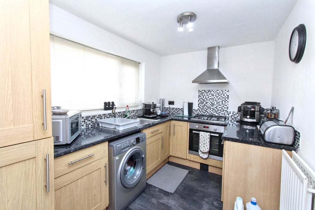 Property image 4 of 9
