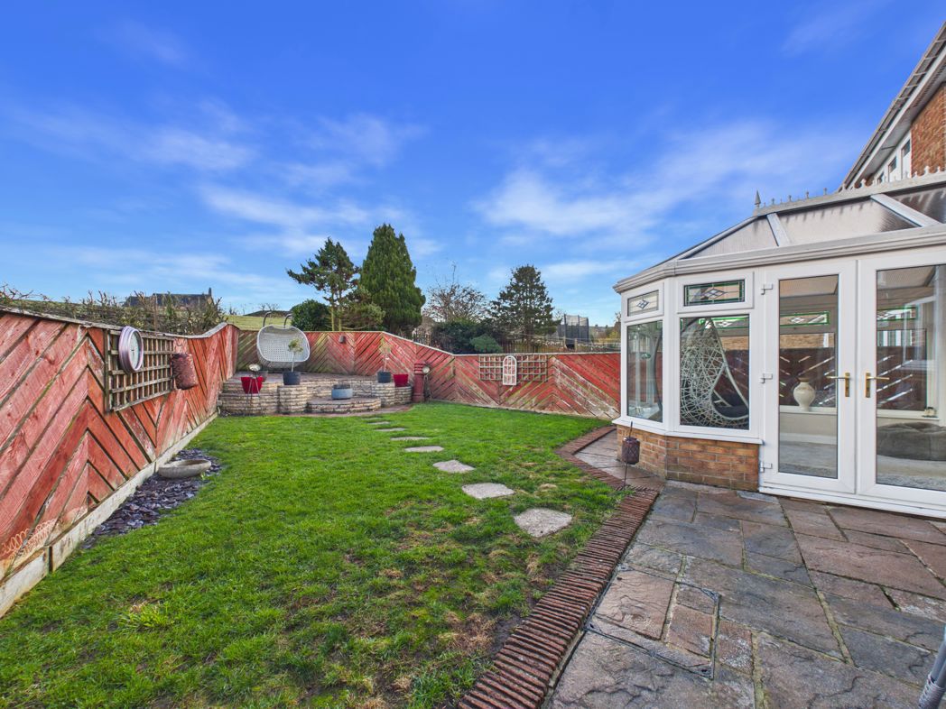 Property image 16 of 17