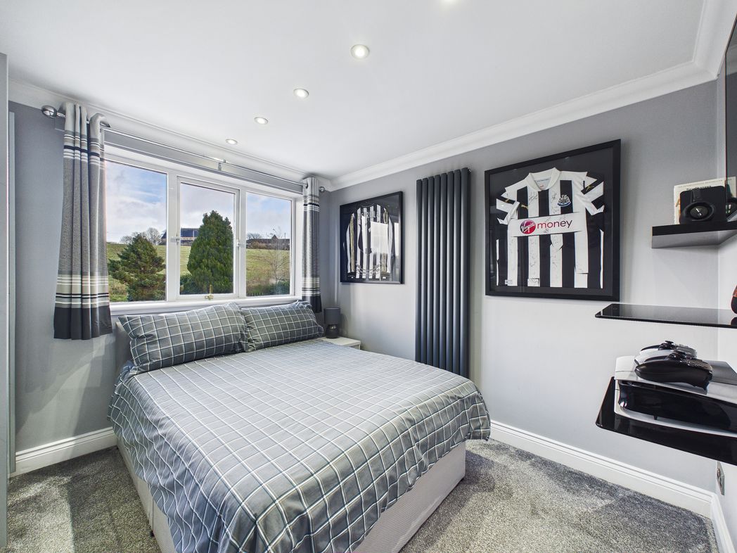 Property image 12 of 17