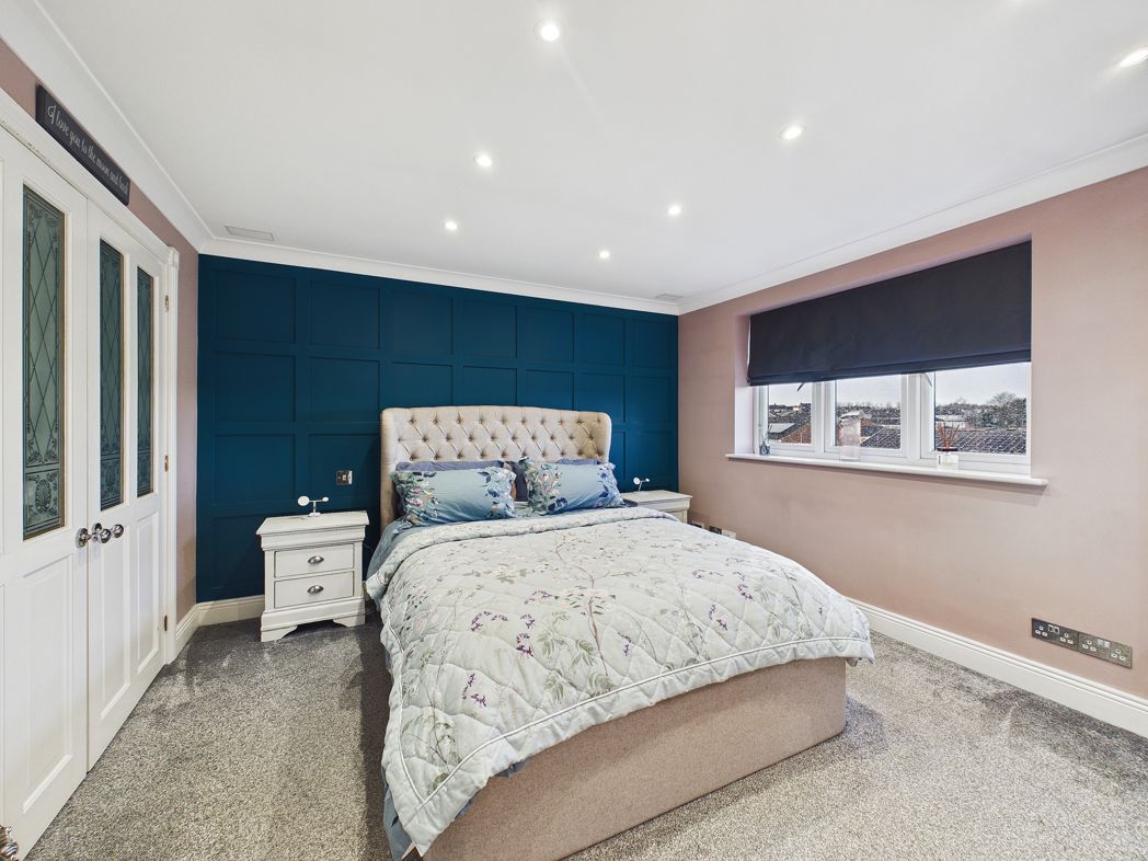 Property image 9 of 17