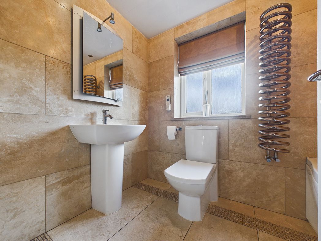Property image 14 of 17