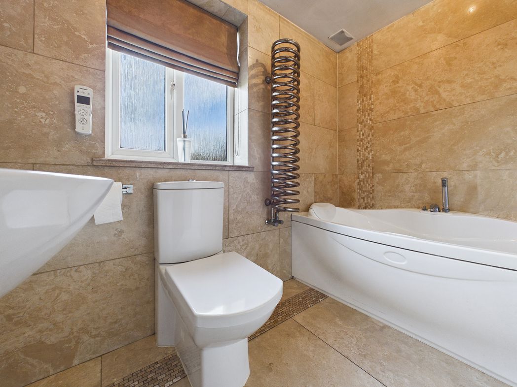 Property image 15 of 17