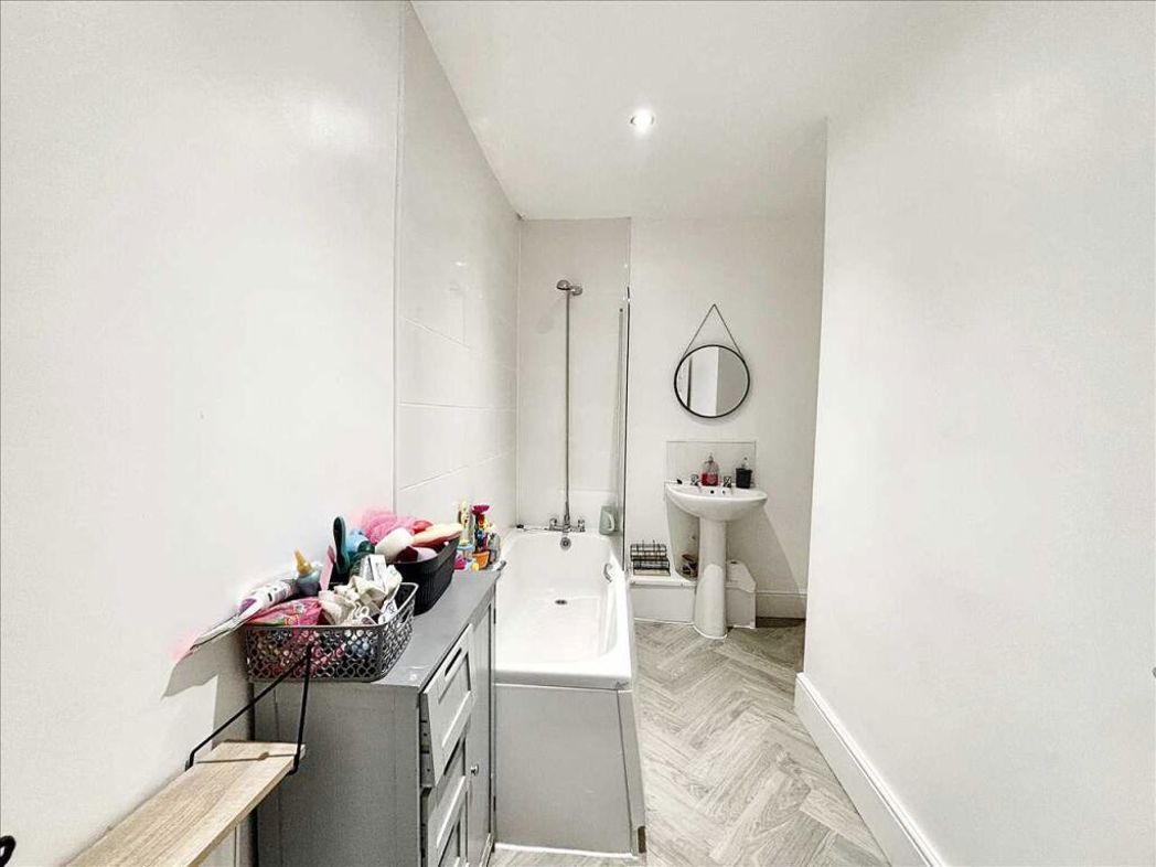 Property image 7 of 10