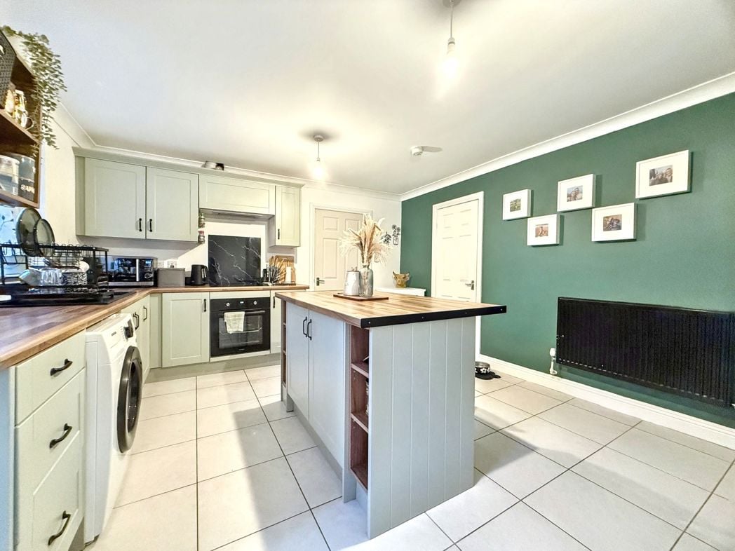 Property image 6 of 27