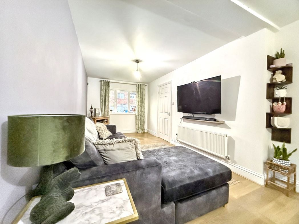 Property image 5 of 27