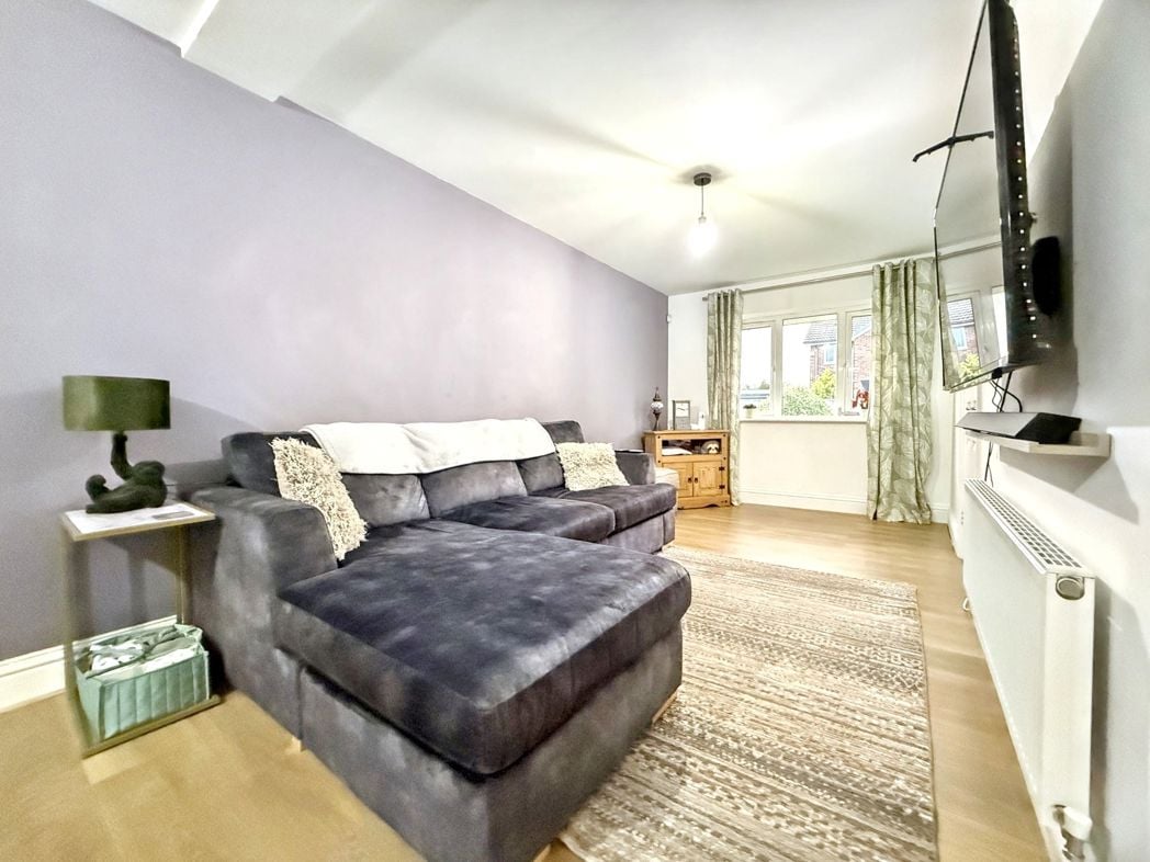 Property image 3 of 27