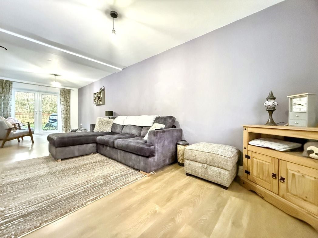 Property image 4 of 27