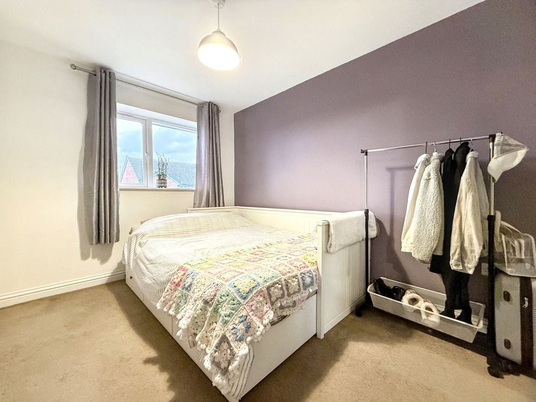 Property image 17 of 27