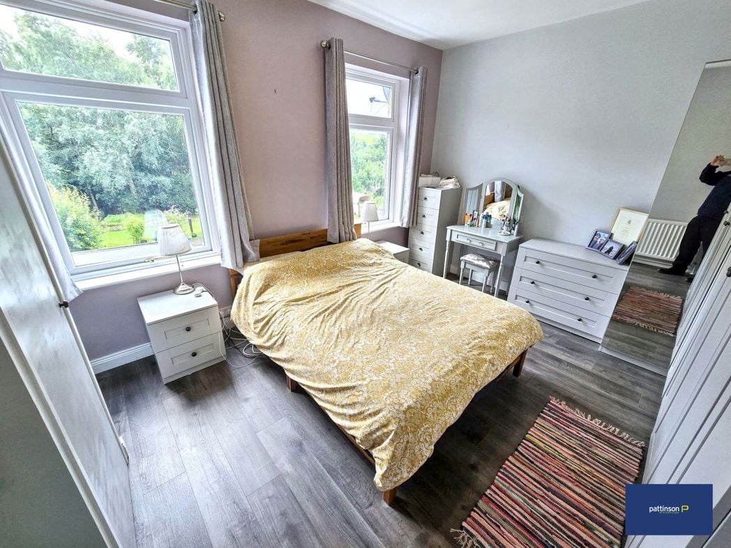Property image 8 of 17