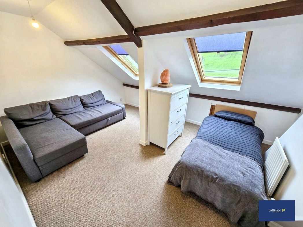 Property image 12 of 17
