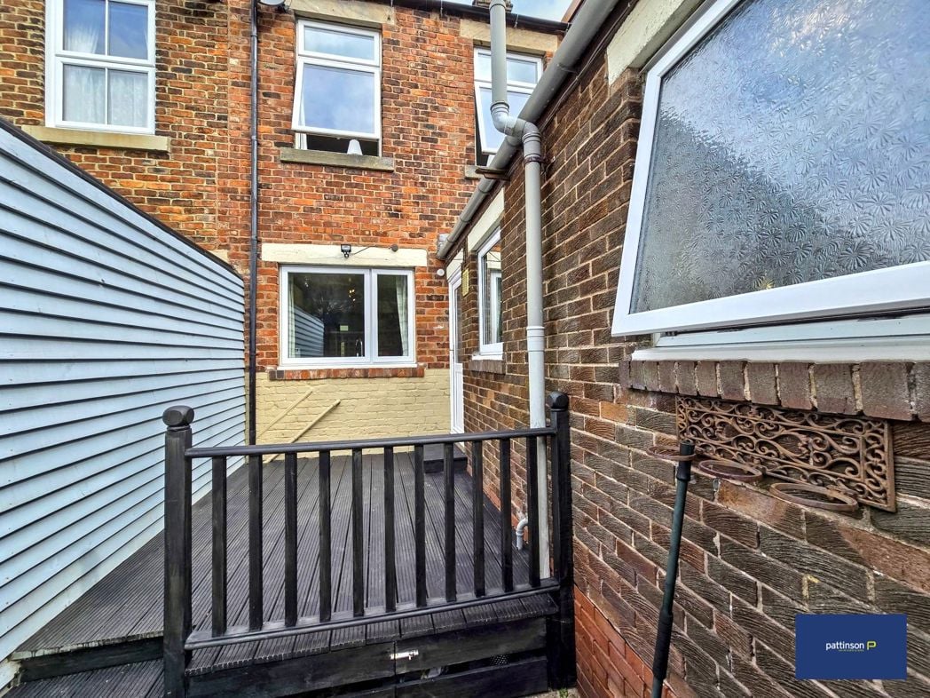 Property image 16 of 17