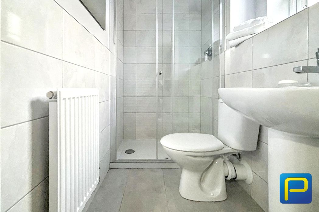 Property image 14 of 23