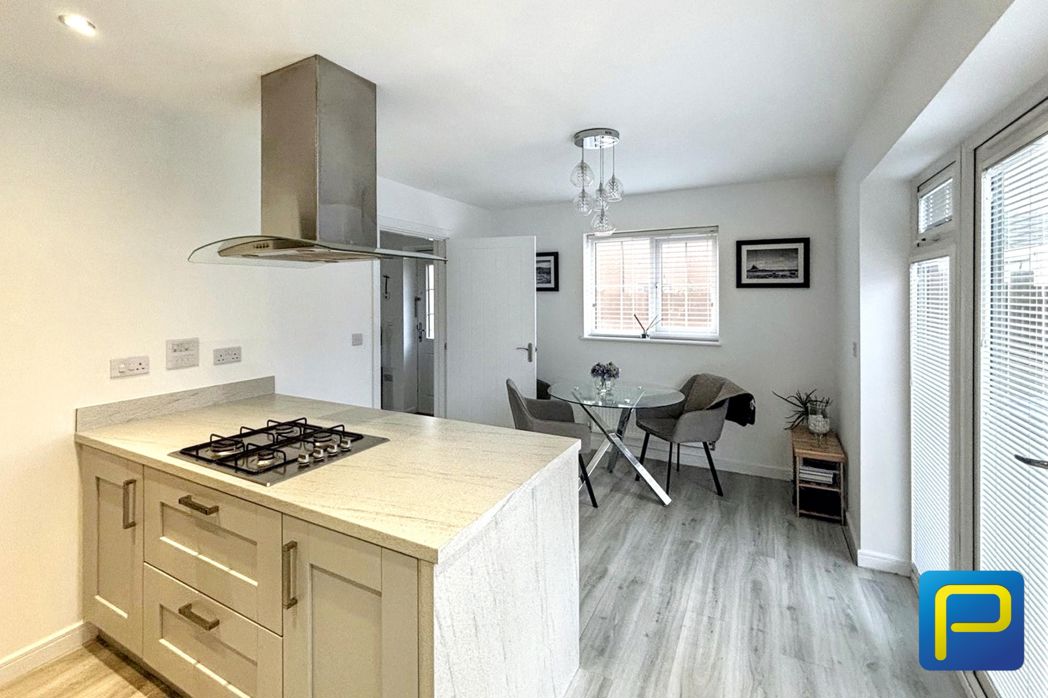 Property image 8 of 23