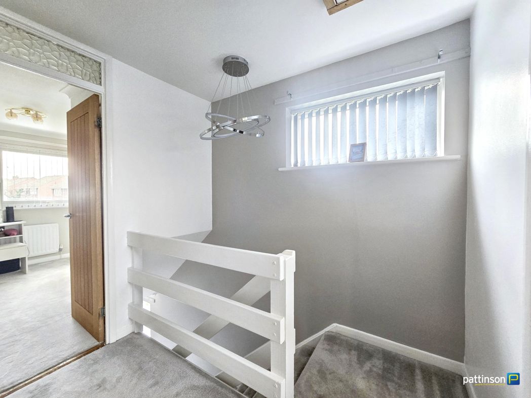 Property image 11 of 28