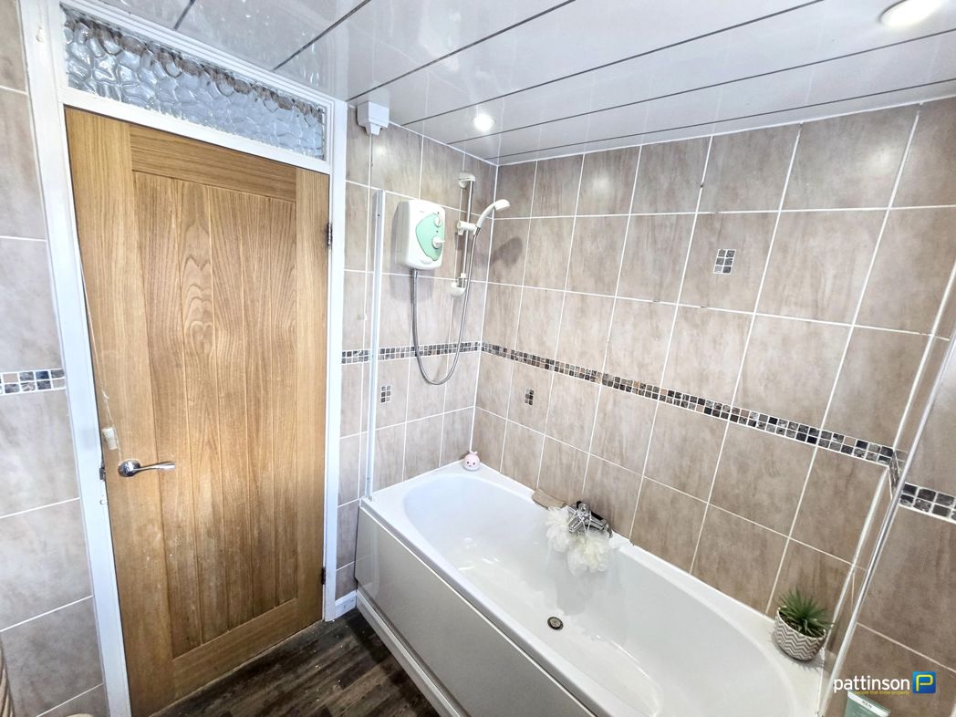 Property image 18 of 28