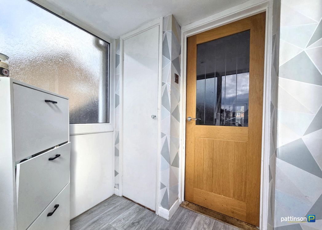 Property image 4 of 28
