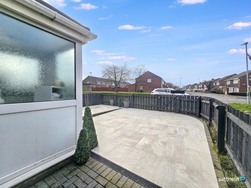 Property image 23 of 28