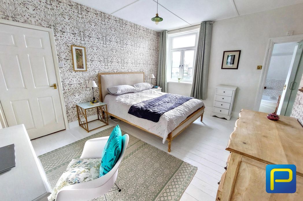Property image 20 of 29