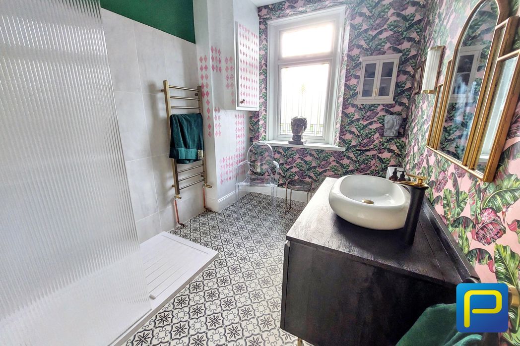 Property image 17 of 29
