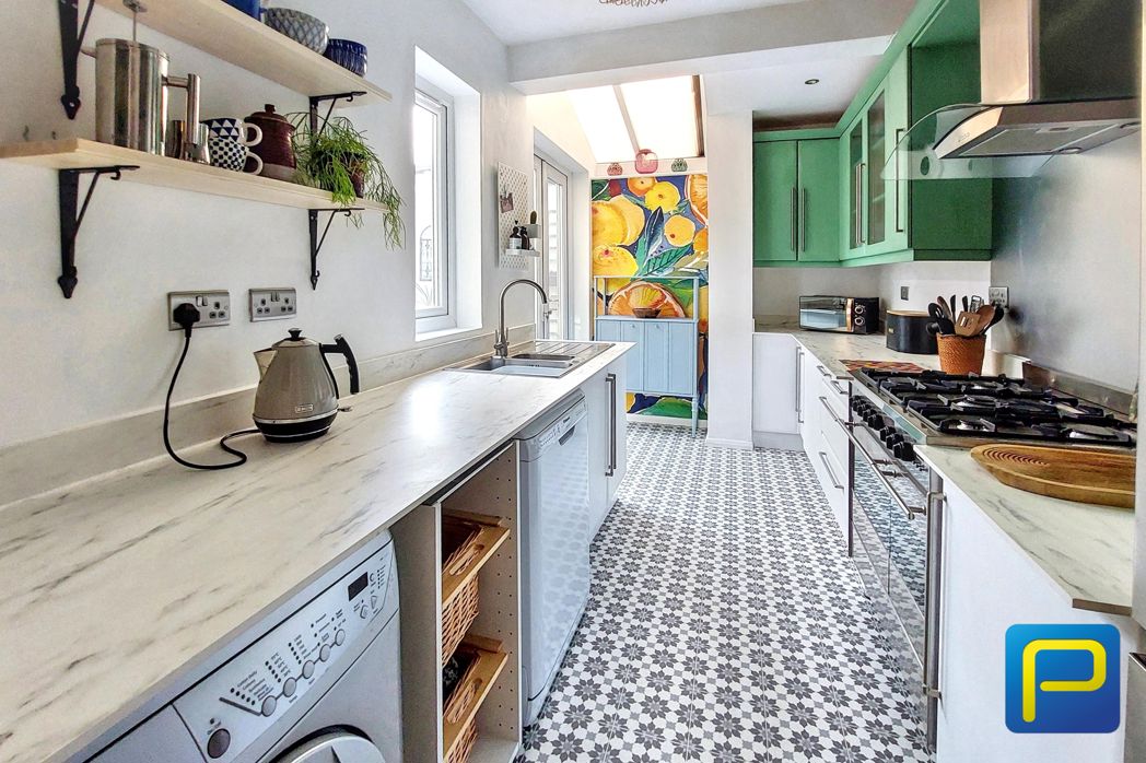 Property image 11 of 29