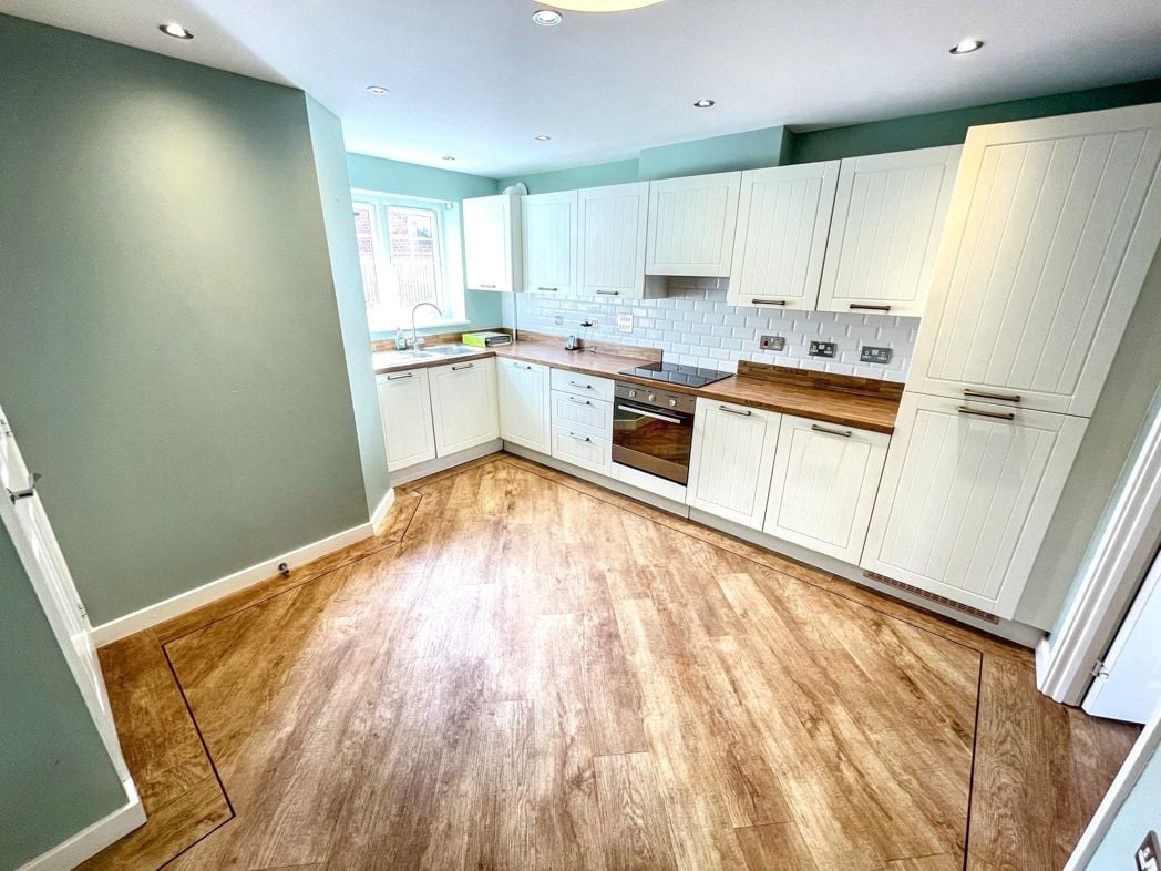 Property image 3 of 13