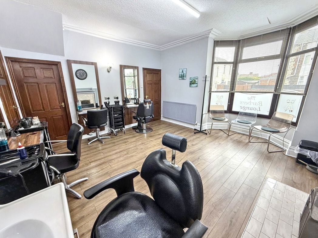 Property image 4 of 33