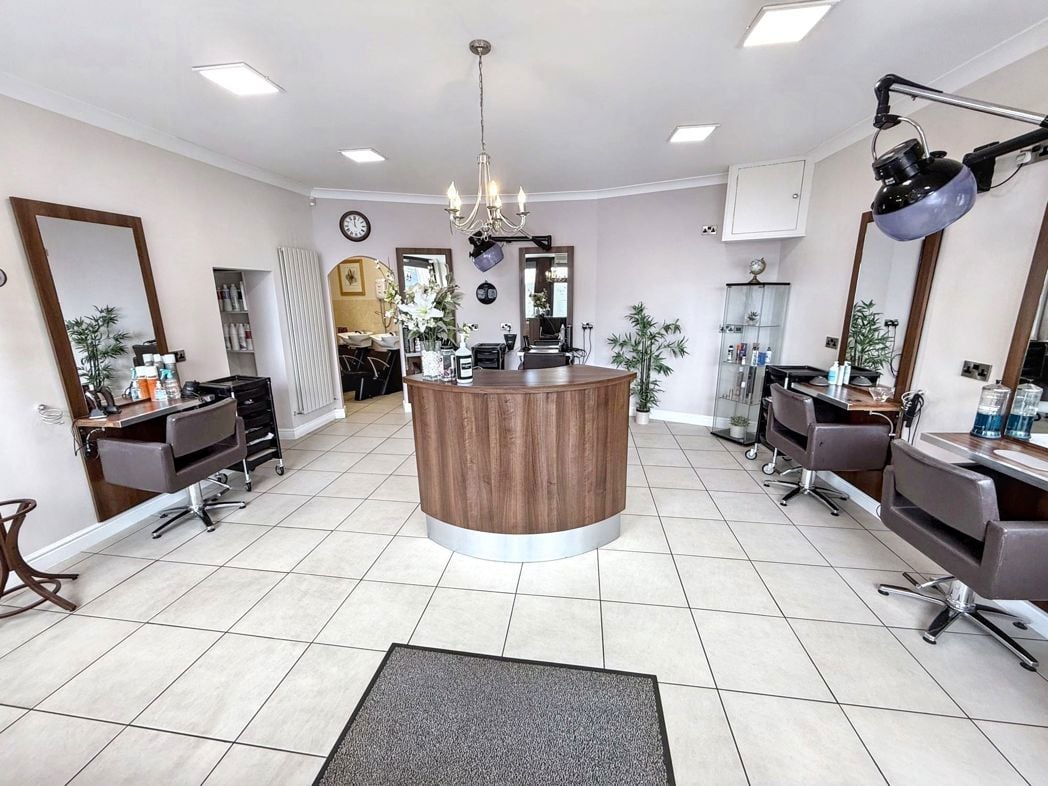 Property image 8 of 33